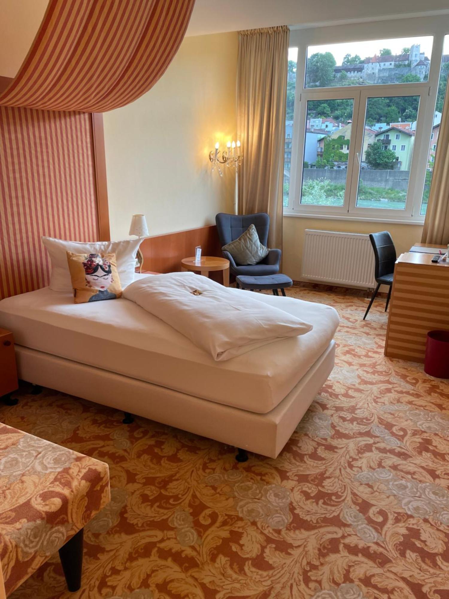 Hotel Burgblick Hochburg-Ach Luaran gambar